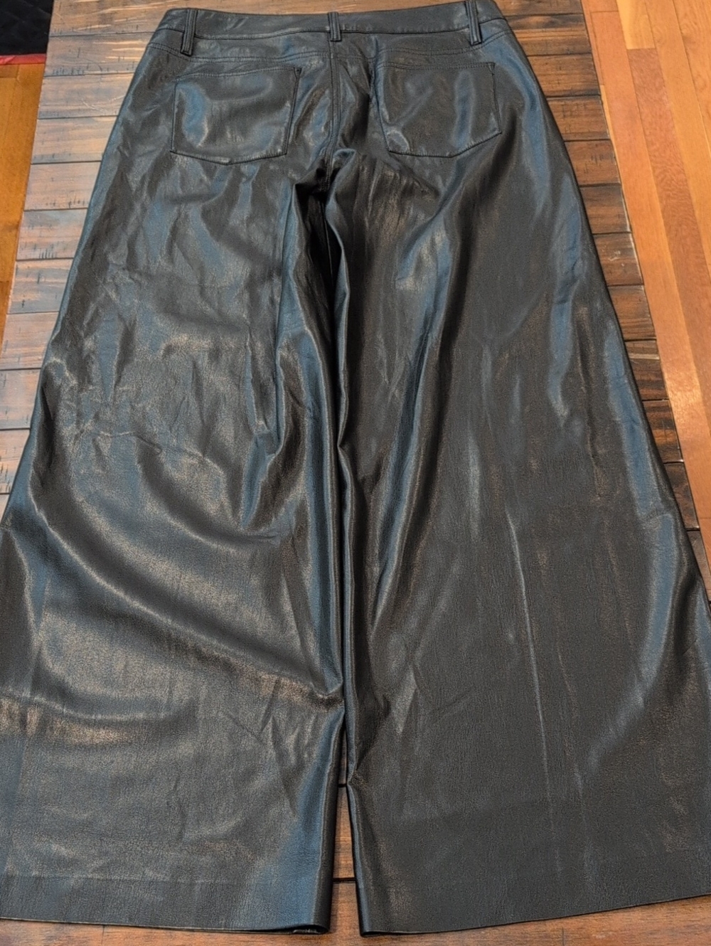 Alice + Olivia Trish Faux Leather Wide Leg Pants NWT - Picture 9 of 9